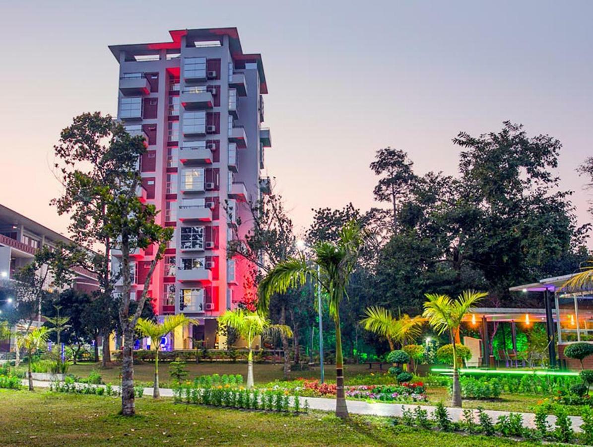 Sarah Resort Gazipur Extérieur photo