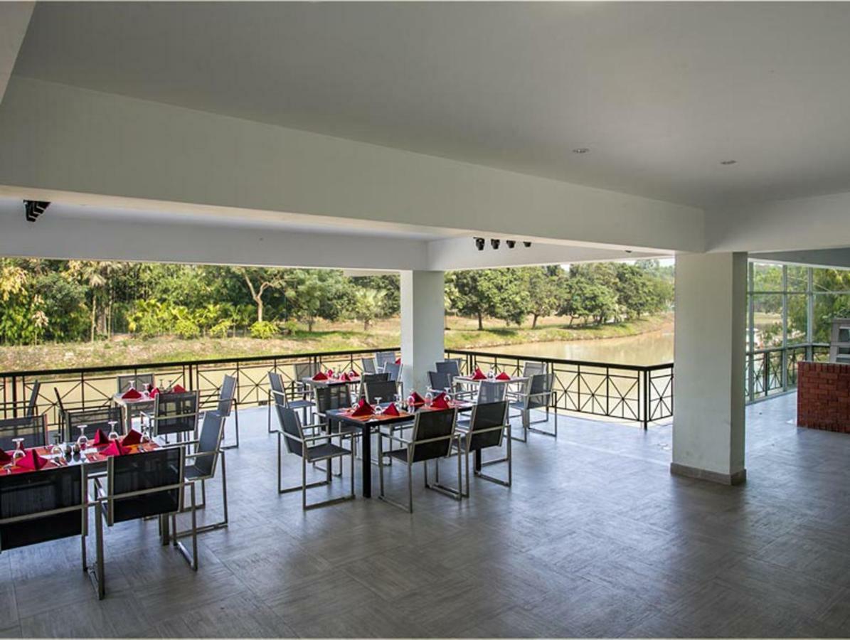Sarah Resort Gazipur Extérieur photo