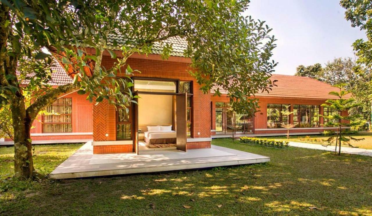 Sarah Resort Gazipur Extérieur photo