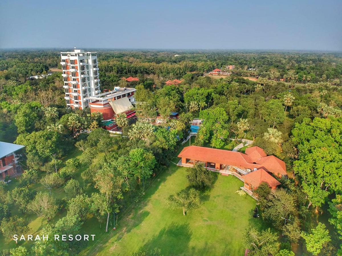 Sarah Resort Gazipur Extérieur photo